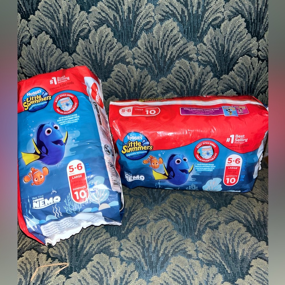 NWT 🐠LITTLE SWIMMERS🐠